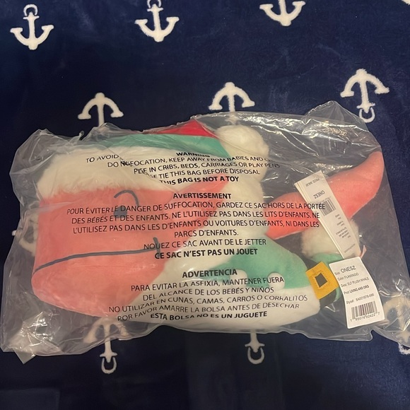🩷NEW🩷 Vineyard Vines 🩷 Holiday Christmas Elf Santa Hat Whale Stuffed Animal, 16” - Picture 12 of 12